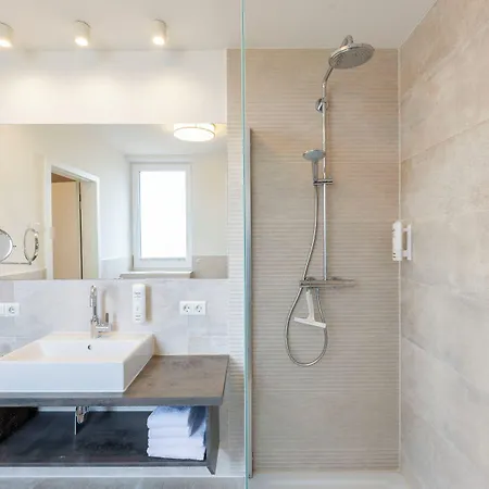 Nautilus Hotel 4*