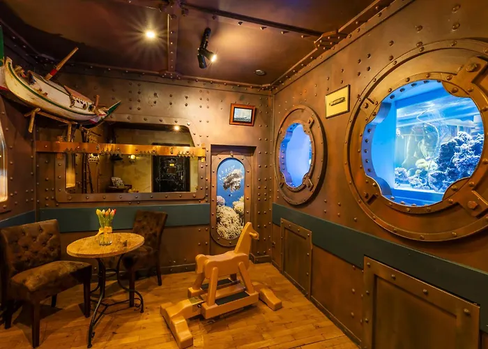 Nautilus Hotel